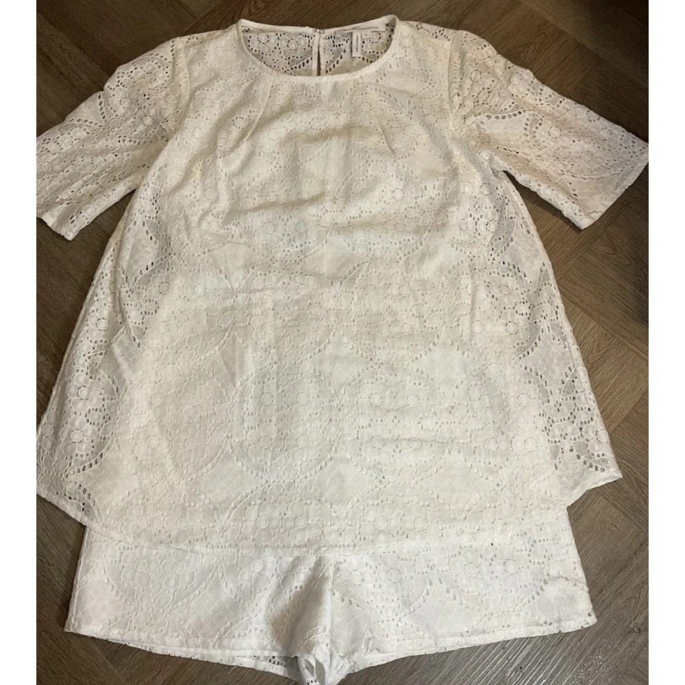 BCBG Lace Eyelet Romper Womens 2 White Boho Shabby Chic Cottagecore